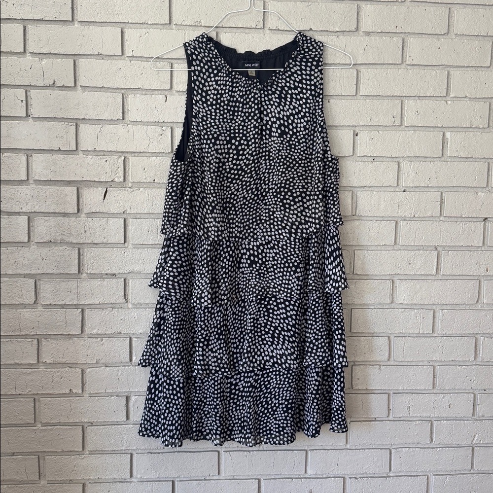 Nine West Black and White Sleeveless Midi Dress Polka Dot Tiered size 10 - Picture 2 of 6
